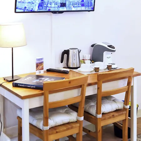 Cataneasy Rooms-2